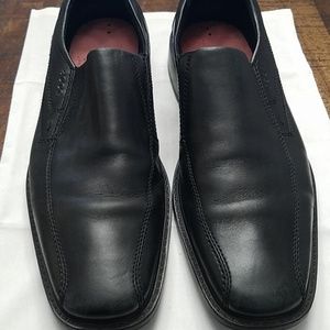 Ecco size 13 Black slip on